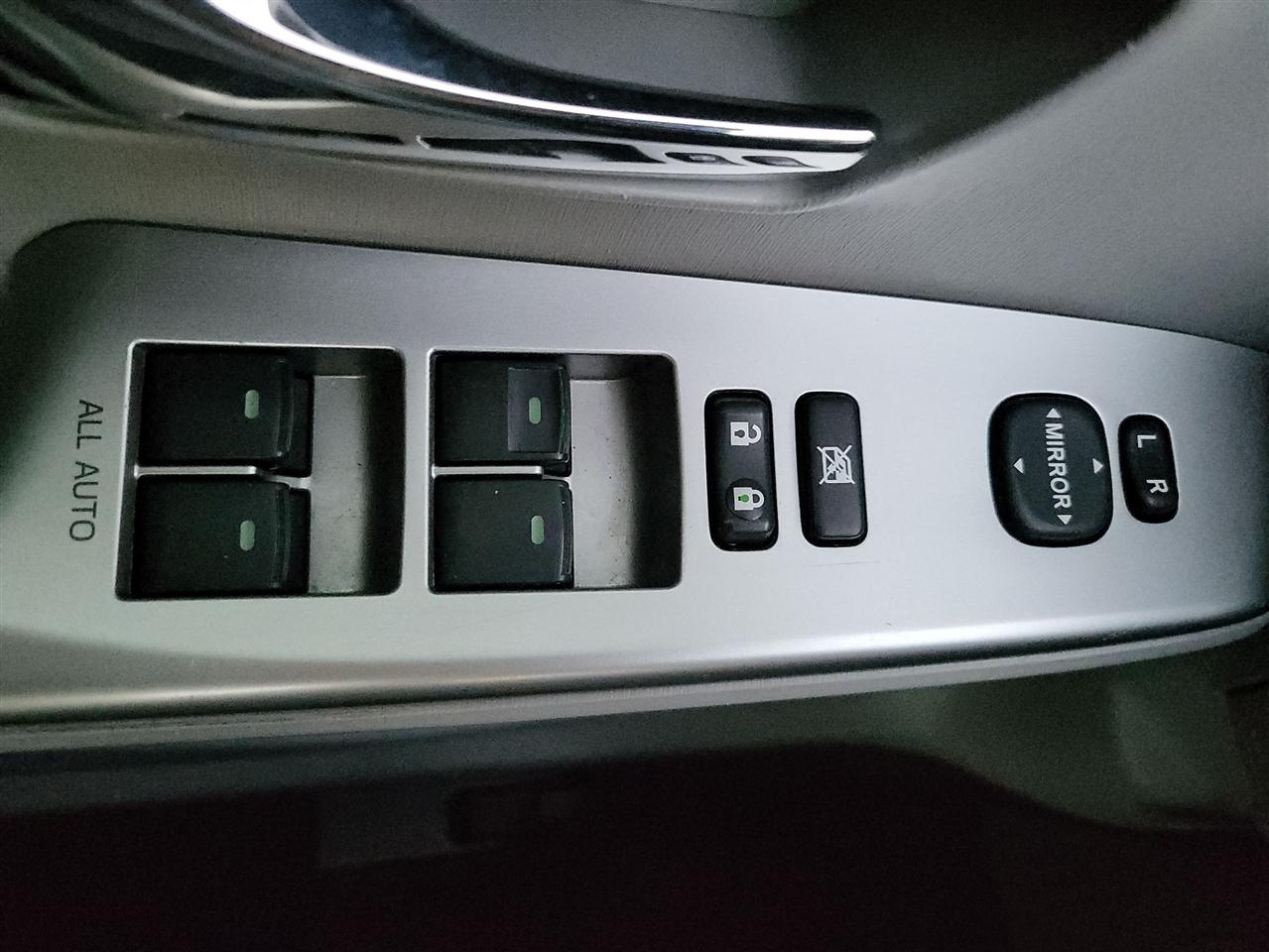 Toyota Prius V Three 2017