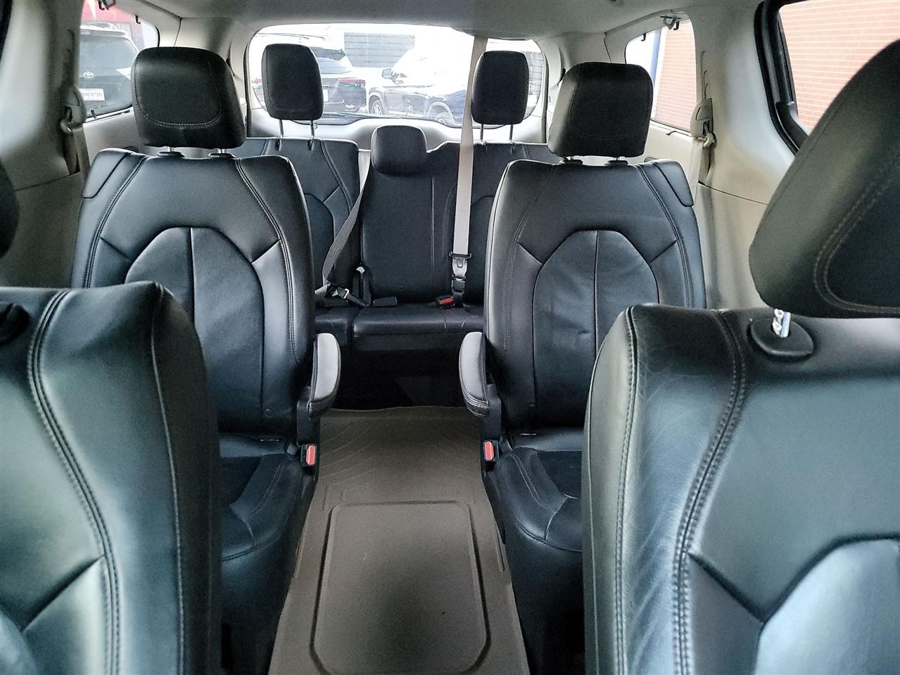 Chrysler Pacifica Touring-L 2017
