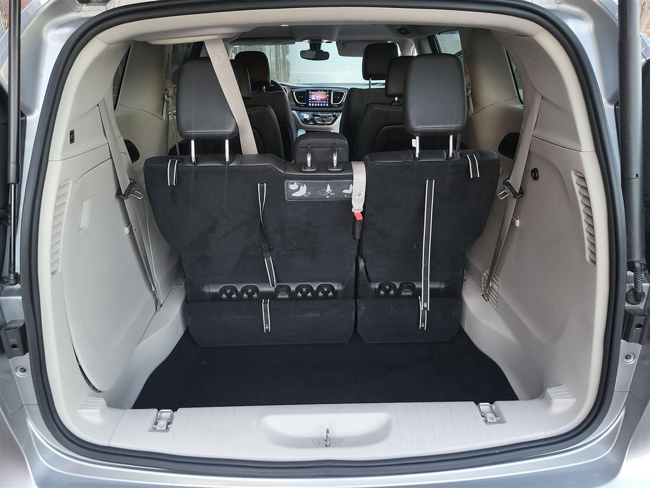 Chrysler Pacifica Touring-L 2017