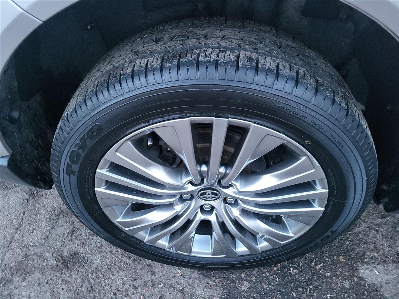 Toyota Venza LE 2021