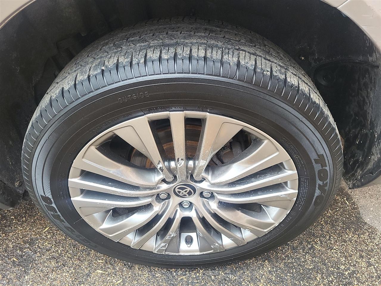 Toyota Venza LE 2021