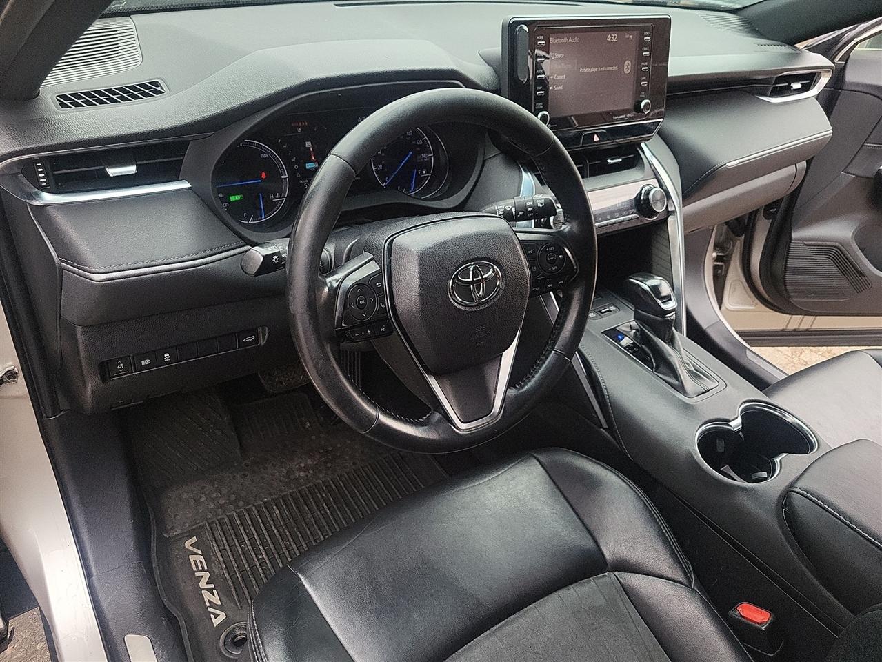 Toyota Venza LE 2021