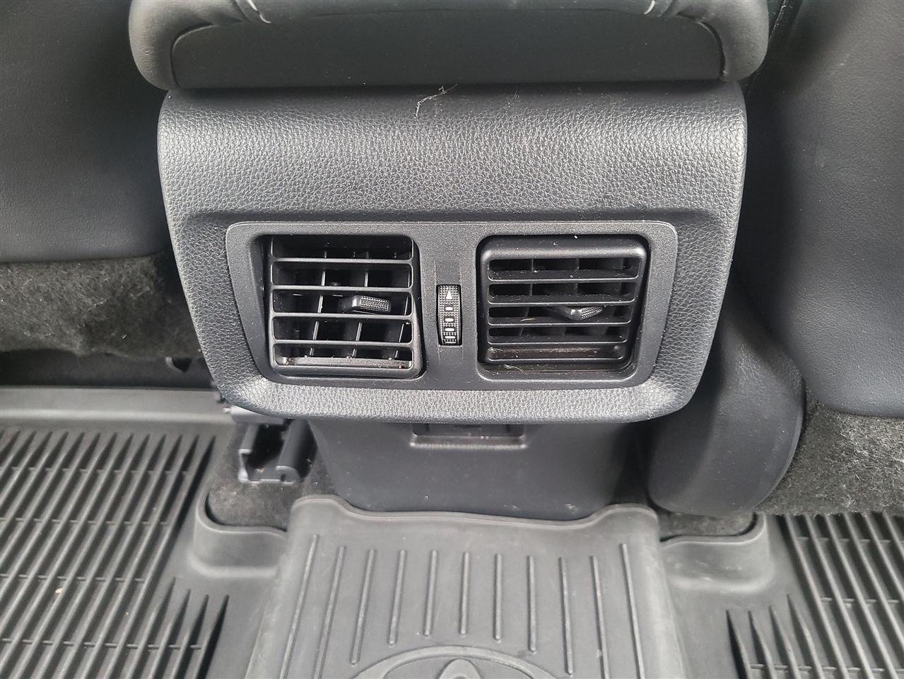 Toyota Venza LE 2021