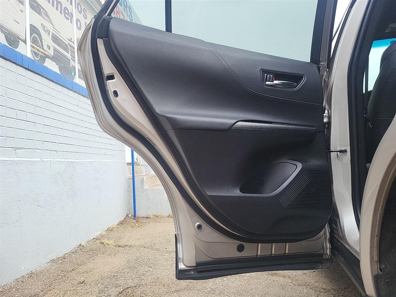 Toyota Venza LE 2021