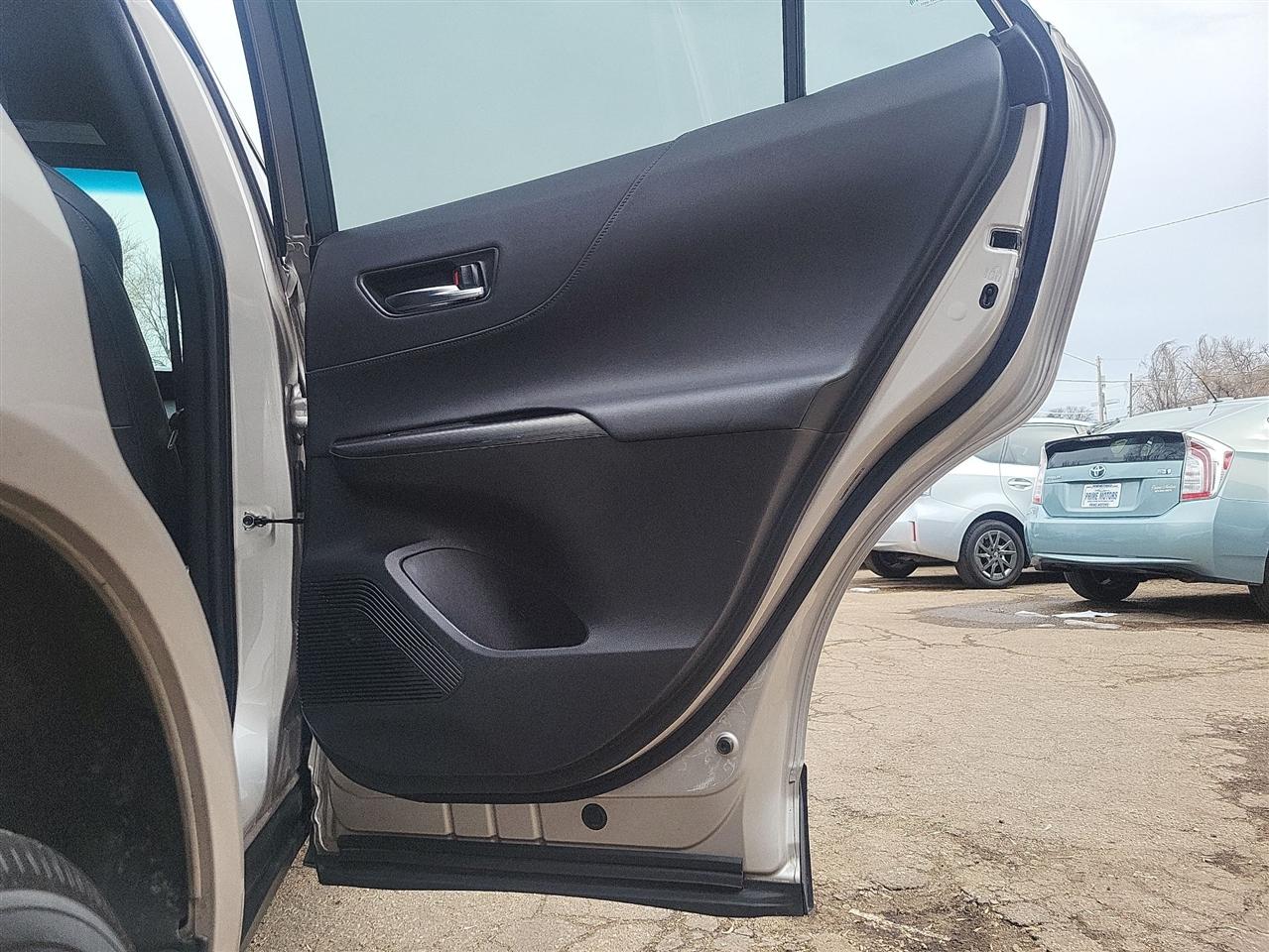 Toyota Venza LE 2021