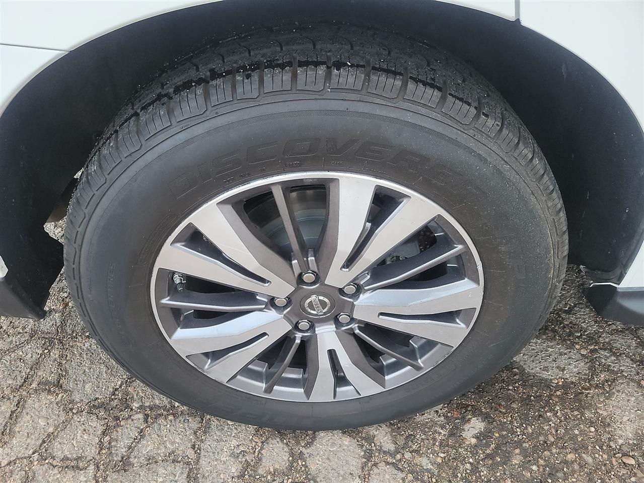 Nissan Pathfinder S 4WD 2017