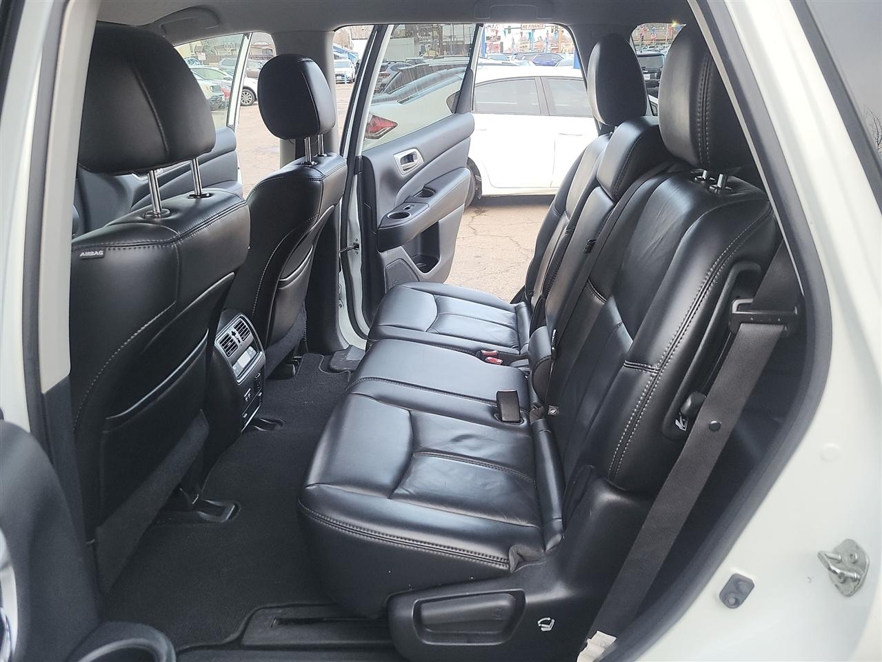 Nissan Pathfinder S 4WD 2017