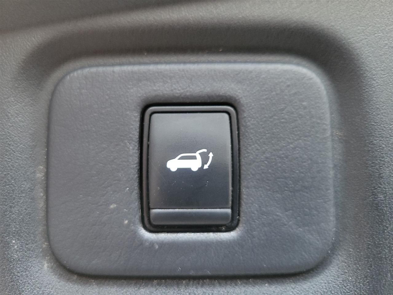 Nissan Pathfinder S 4WD 2017