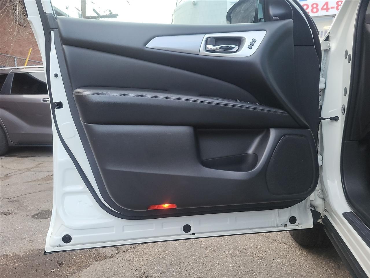 Nissan Pathfinder S 4WD 2017