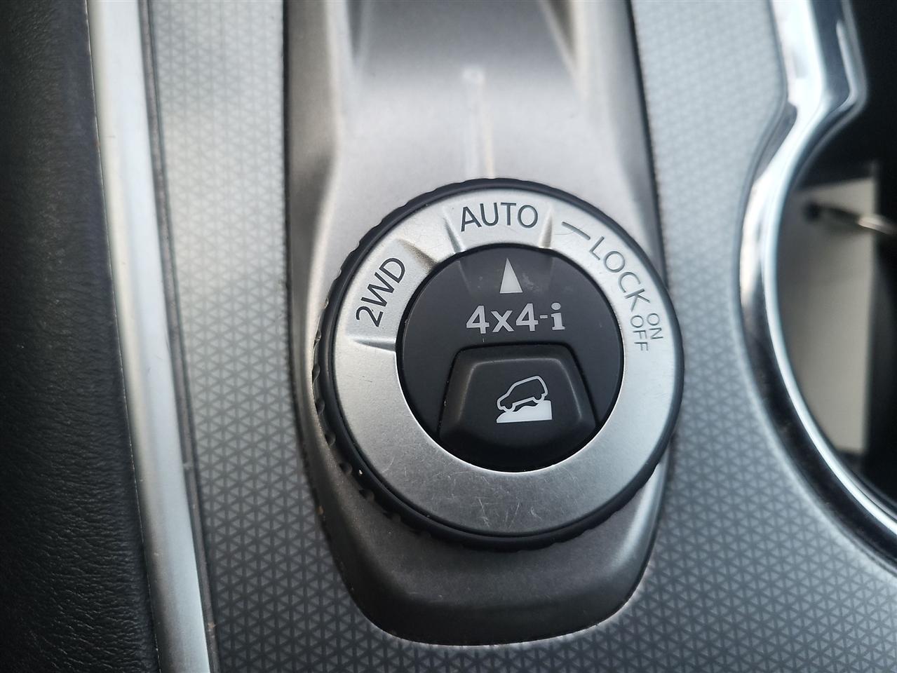 Nissan Pathfinder S 4WD 2017