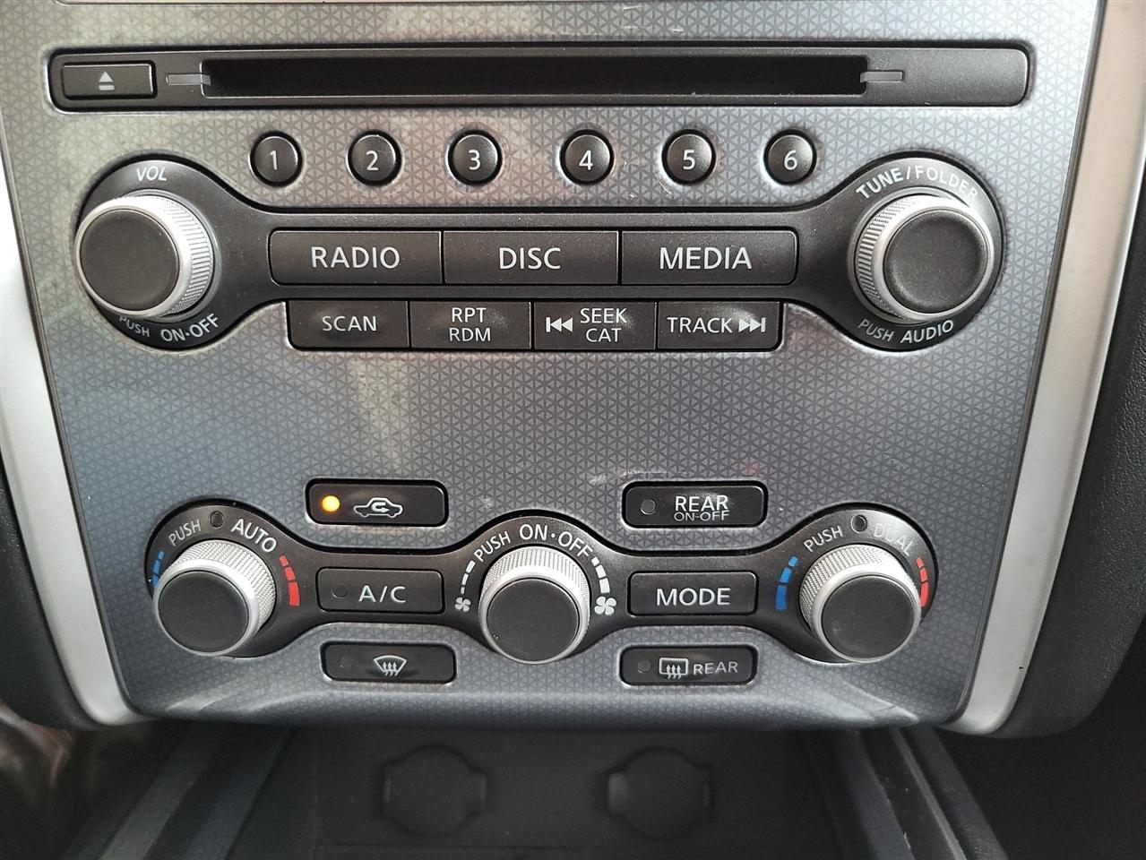 Nissan Pathfinder S 4WD 2017
