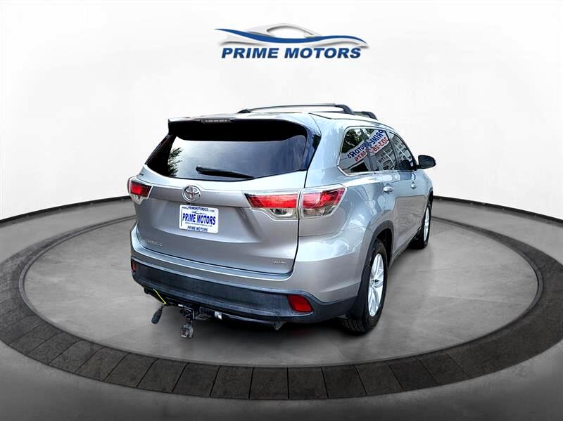 Toyota Highlander LE AWD V6 2016 Toyota Highlander LE AWD V6 2016