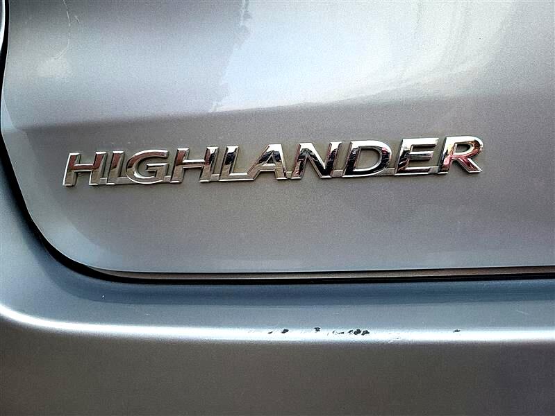 Toyota Highlander LE AWD V6 2016 Toyota Highlander LE AWD V6 2016