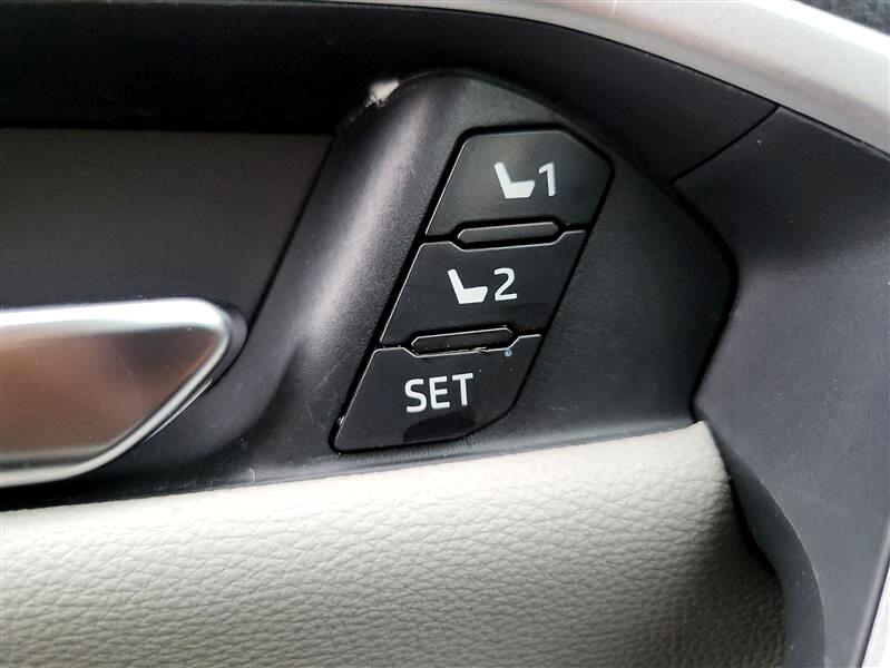 Toyota RAV4 Limited AWD 2019 Toyota RAV4 Limited AWD 2019