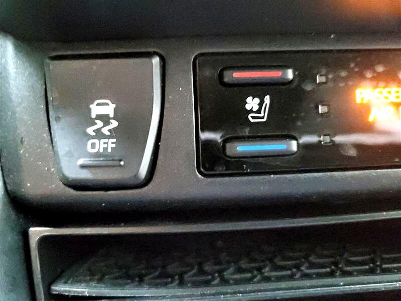 Toyota RAV4 Limited AWD 2019 Toyota RAV4 Limited AWD 2019
