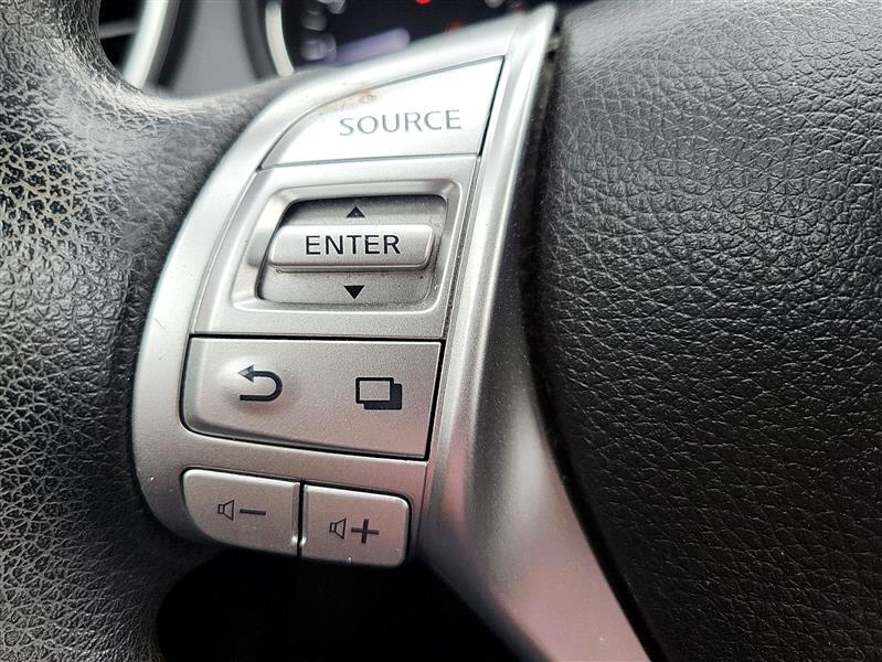 Nissan Rogue S 2WD 2015 Nissan Rogue S 2WD 2015