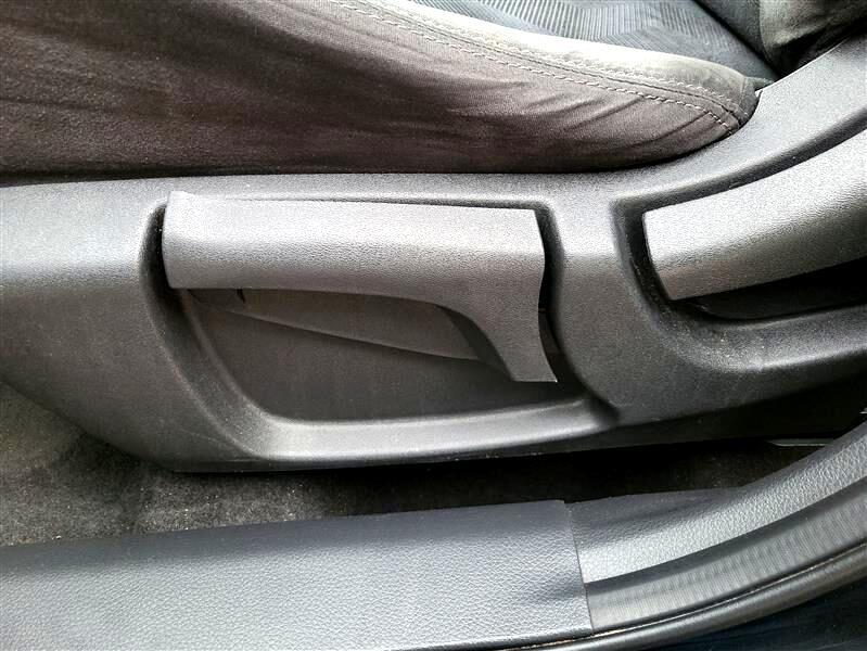 Nissan Rogue S 2WD 2015 Nissan Rogue S 2WD 2015