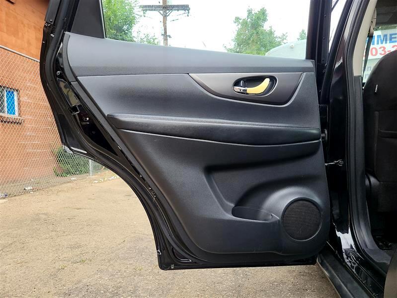 Nissan Rogue S 2WD 2015 Nissan Rogue S 2WD 2015