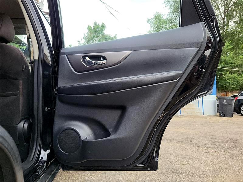 Nissan Rogue S 2WD 2015 Nissan Rogue S 2WD 2015