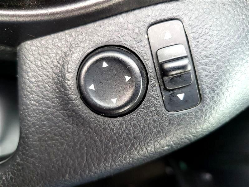 Nissan Rogue S 2WD 2015 Nissan Rogue S 2WD 2015