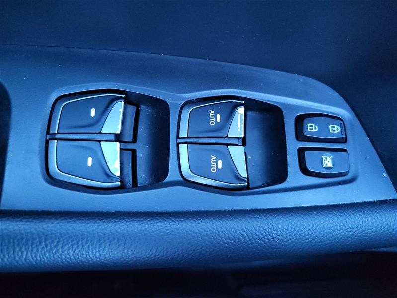 Hyundai Santa Fe Sport 2.4 AWD 2017 Hyundai Santa Fe Sport 2.4 AWD 2017