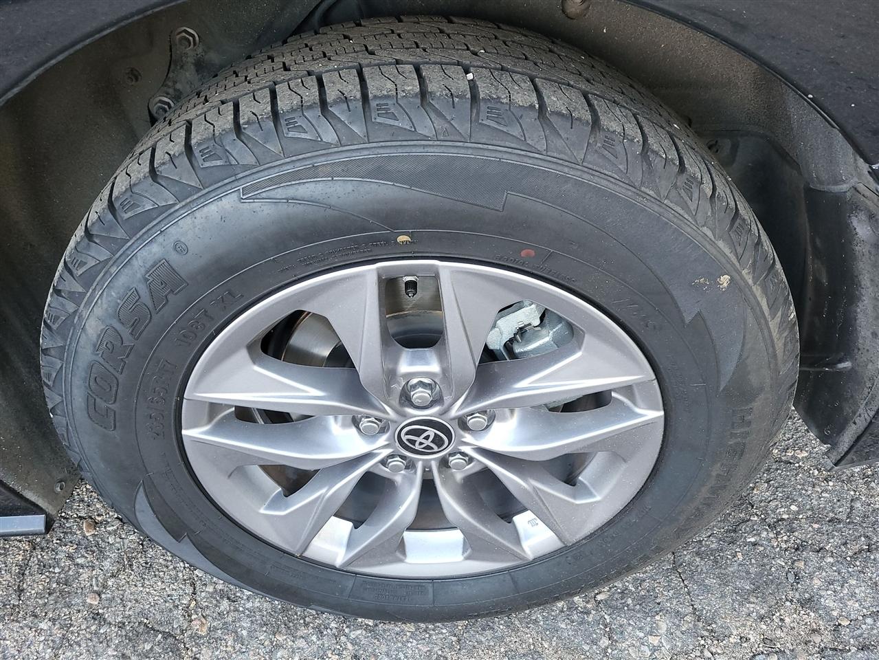Toyota Sienna XLE 7-Passenger 2023