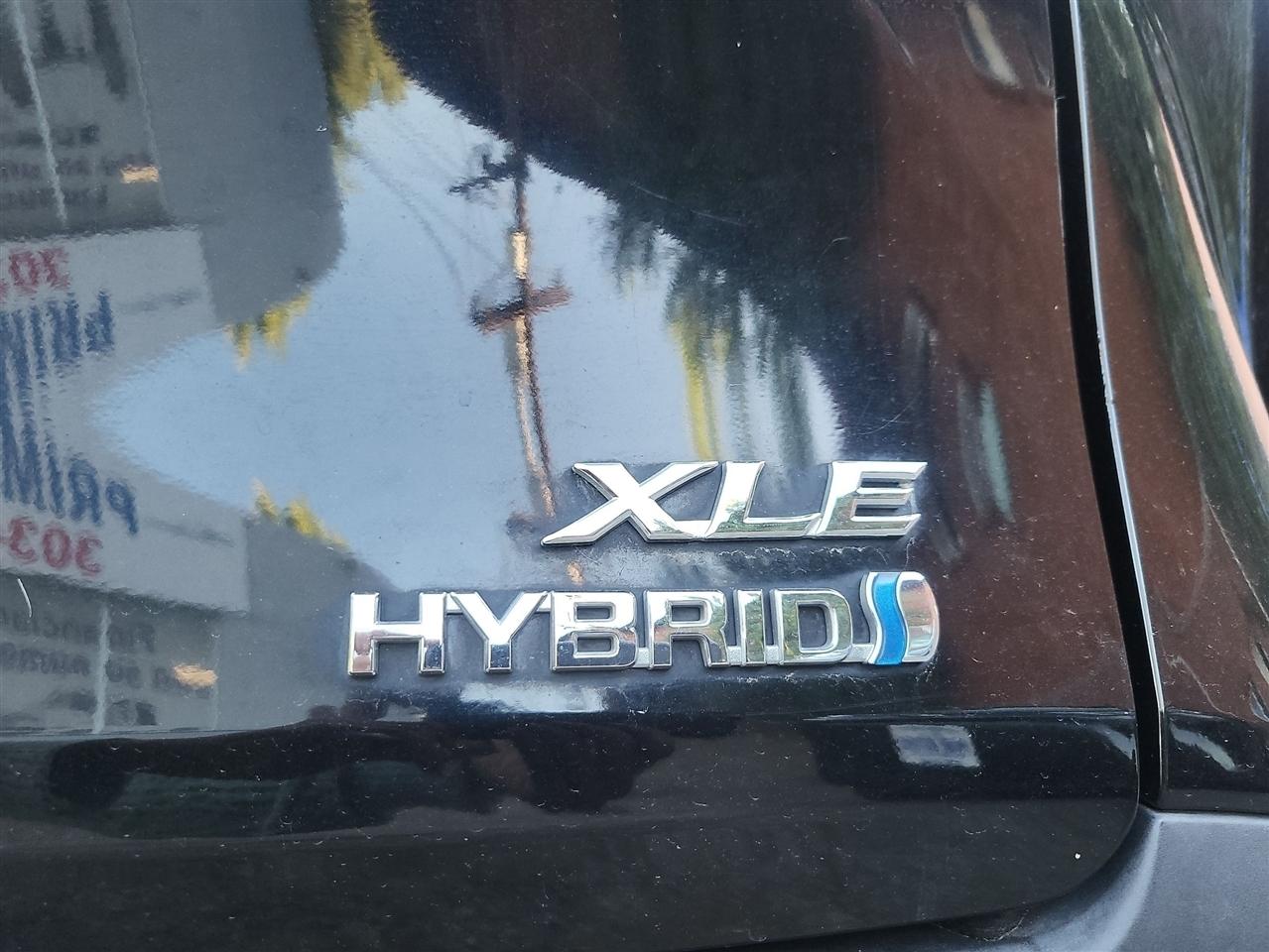 Toyota Sienna XLE 7-Passenger 2023