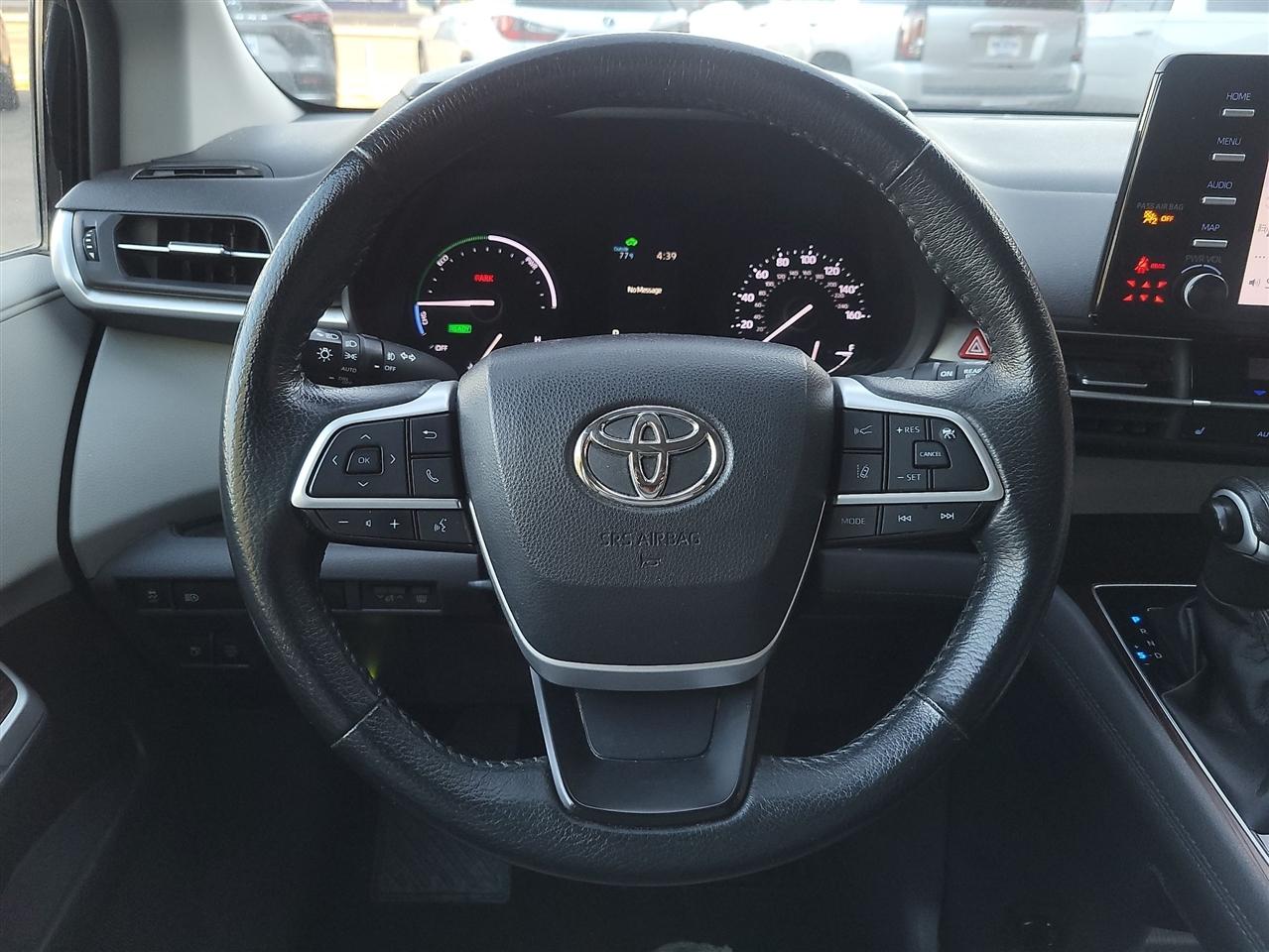 Toyota Sienna XLE 7-Passenger 2023