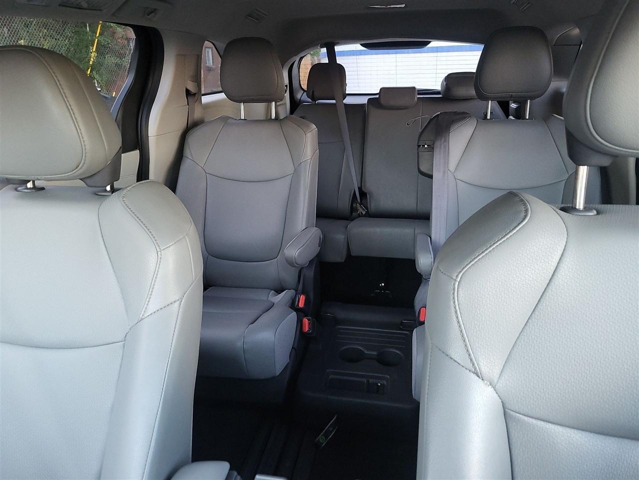 Toyota Sienna XLE 7-Passenger 2023