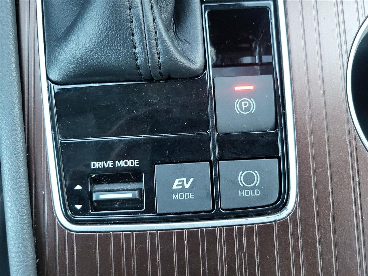 Toyota Sienna XLE 7-Passenger 2023