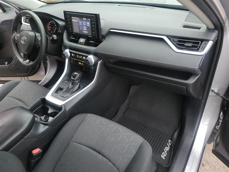 Toyota RAV4 XLE AWD 2020 Toyota RAV4 XLE AWD 2020