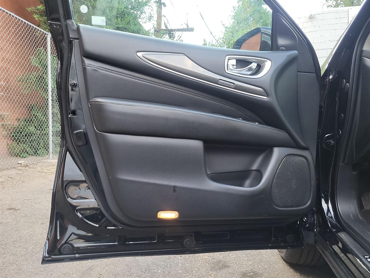 Infiniti QX60 AWD 2019