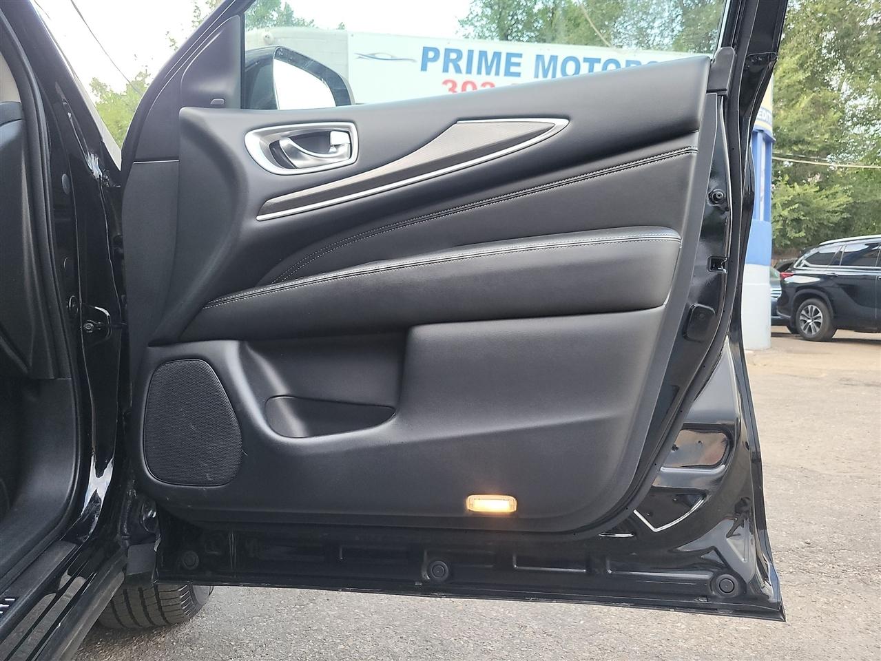 Infiniti QX60 AWD 2019