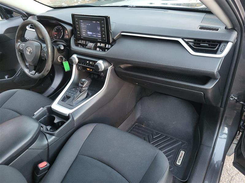 Toyota RAV4 LE AWD 2021 Toyota RAV4 LE AWD 2021