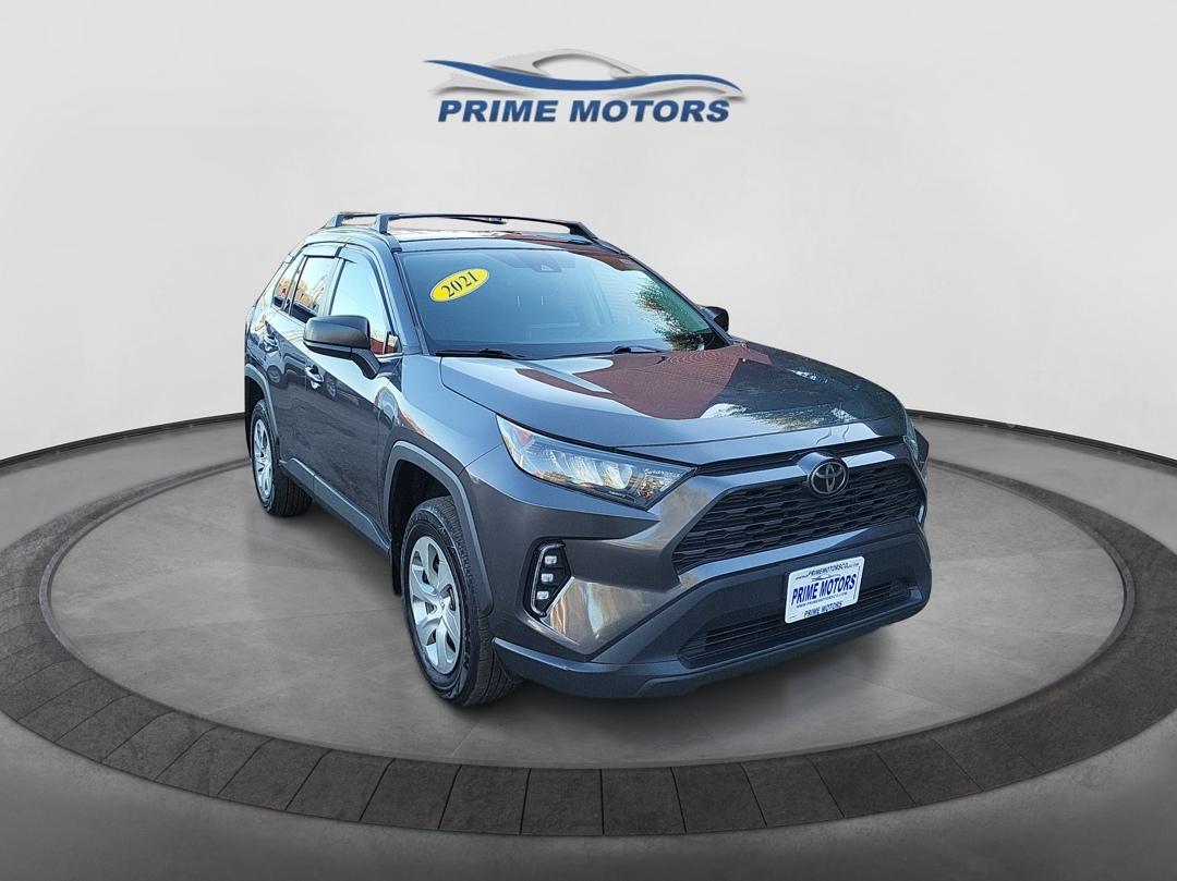 Toyota RAV4 LE AWD 2021
