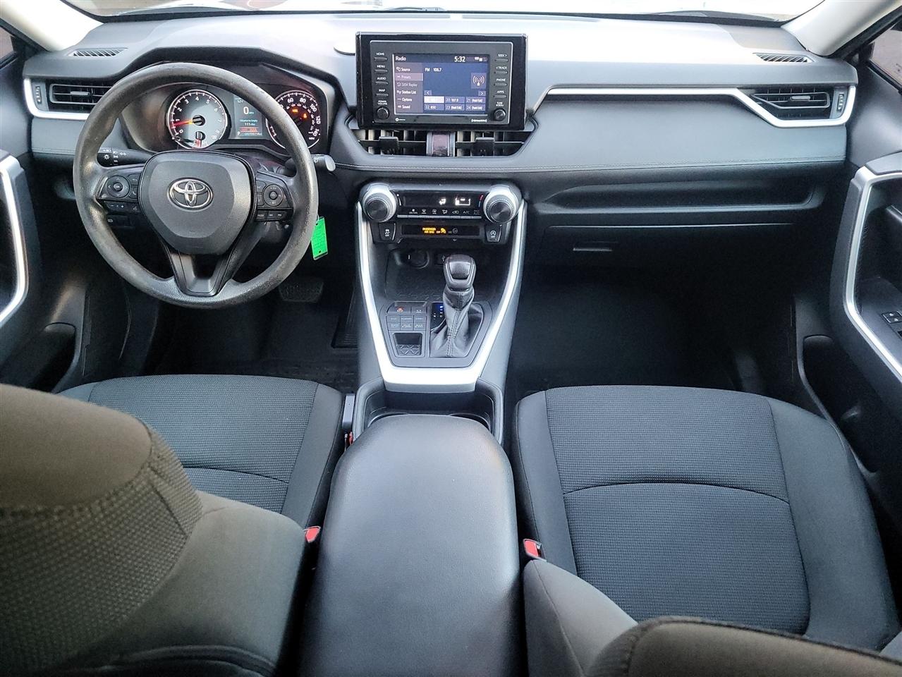 Toyota RAV4 LE AWD 2021