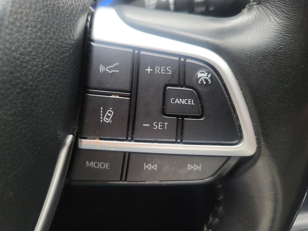 Toyota Highlander Hybrid  2023