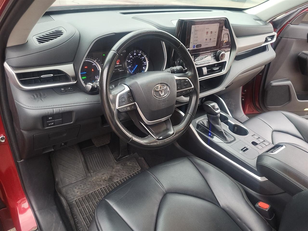 Toyota Highlander Hybrid  2023