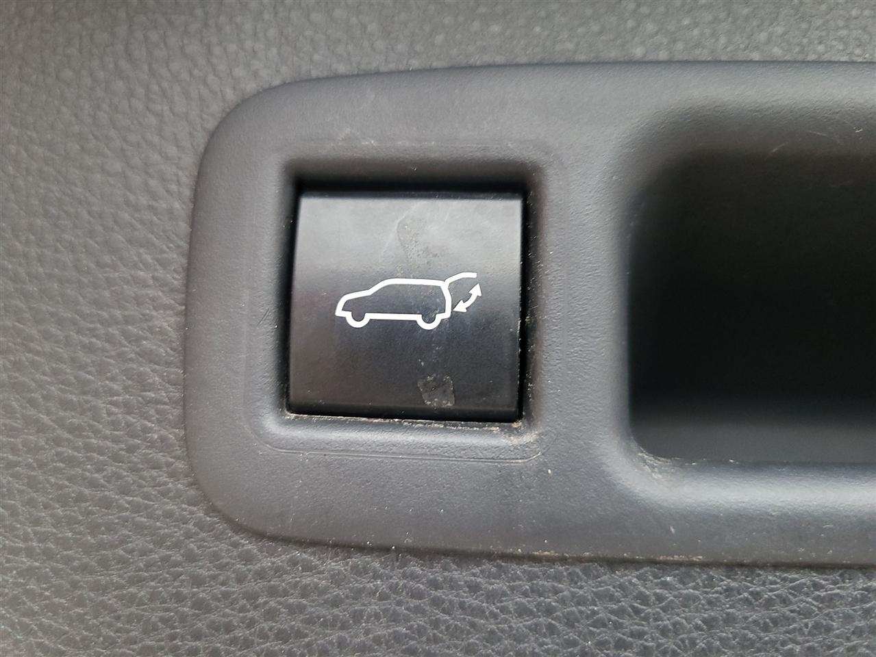 Toyota Highlander Hybrid  2023