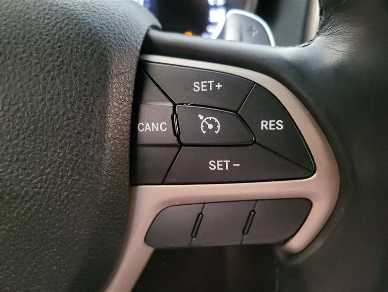 Jeep Grand Cherokee Laredo 4WD 2017