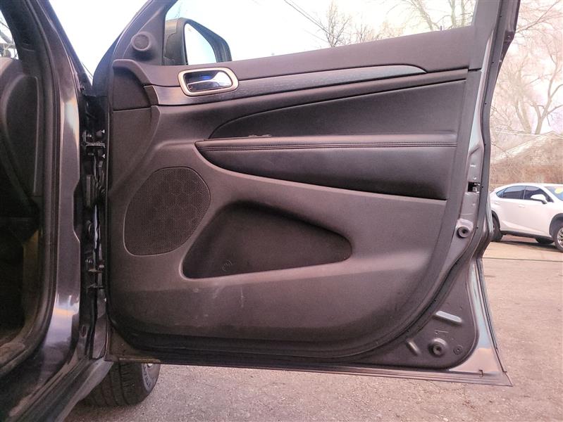 Jeep Grand Cherokee Laredo 4WD 2017