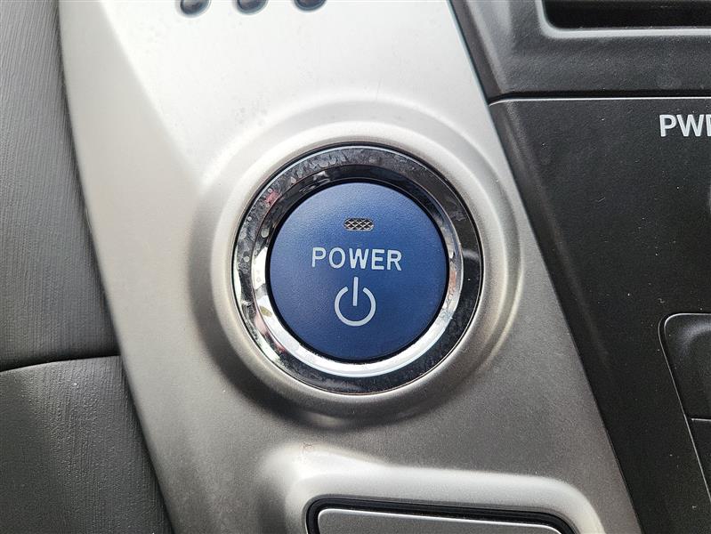 Toyota Prius V Three 2014