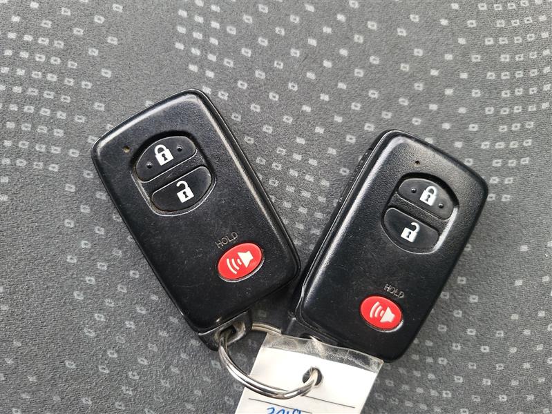 Toyota Prius V Three 2014