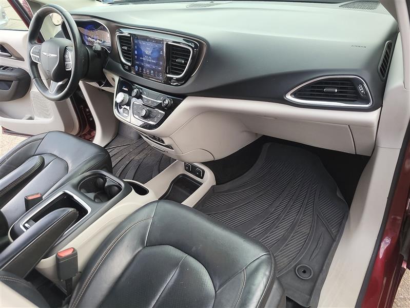 Chrysler Pacifica Touring-L Plus 2017