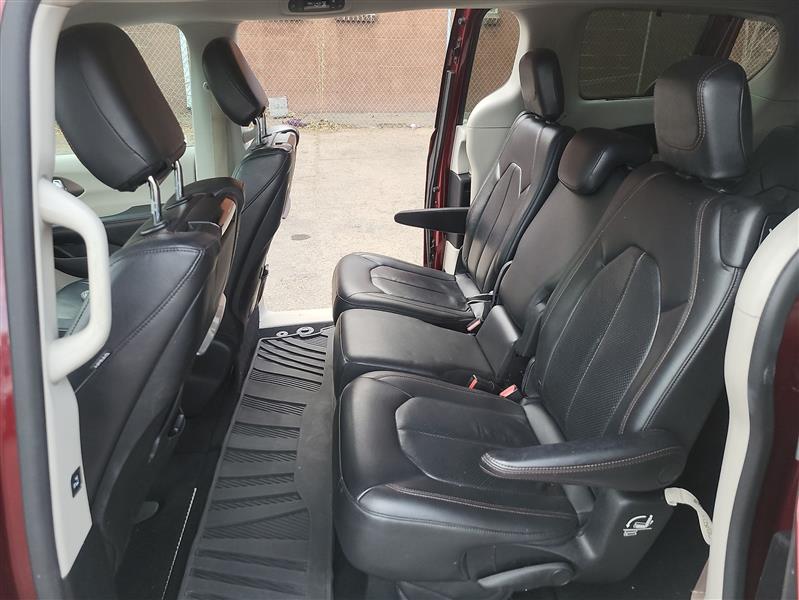 Chrysler Pacifica Touring-L Plus 2017