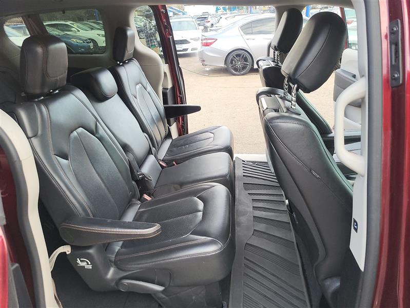 Chrysler Pacifica Touring-L Plus 2017