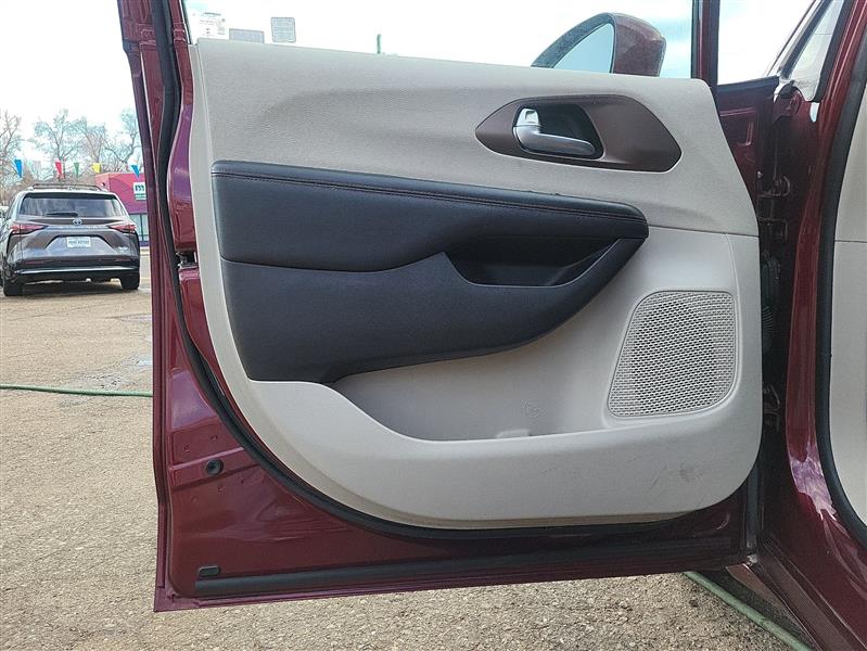 Chrysler Pacifica Touring-L Plus 2017