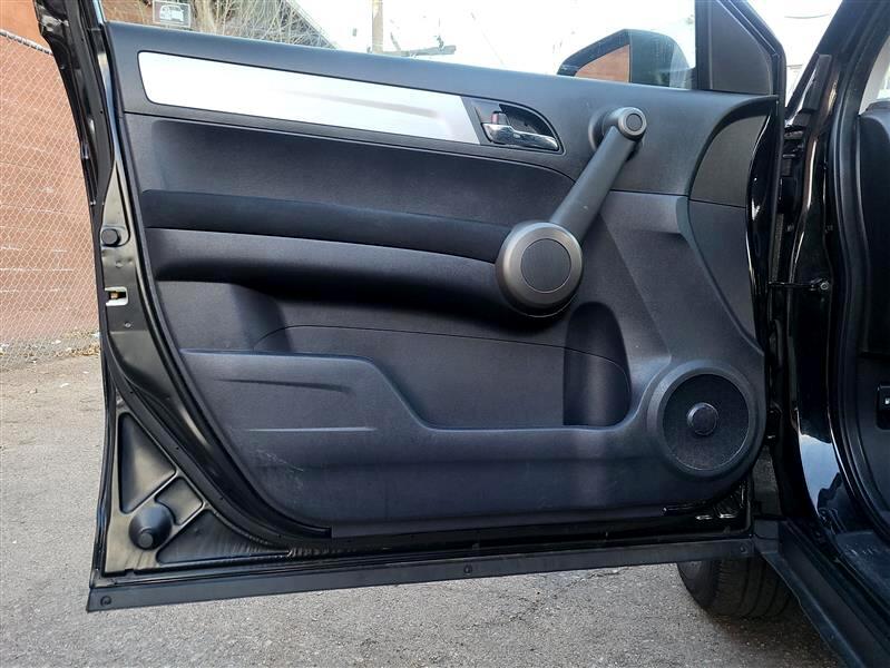 Honda CR-V SE 4WD 5-Speed AT 2011