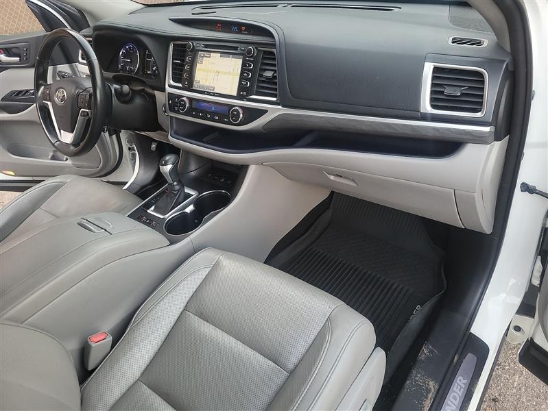 Toyota Highlander Limited AWD V6 2017
