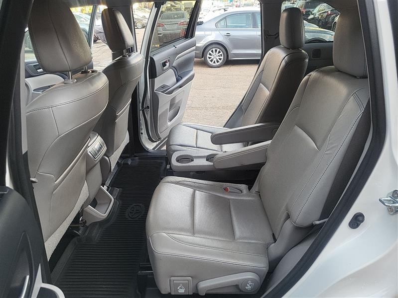 Toyota Highlander Limited AWD V6 2017